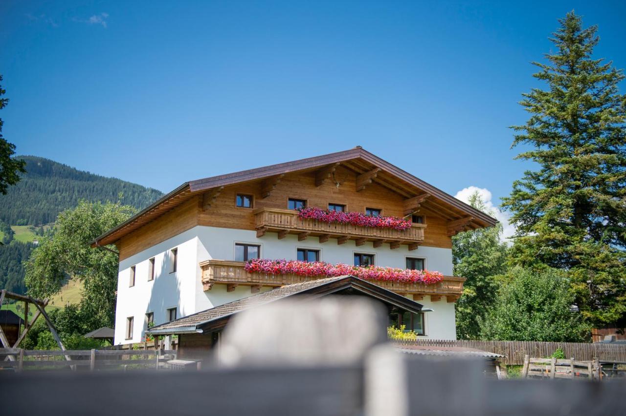 Ranstl Ferienwohnungen Flachau Exterior foto