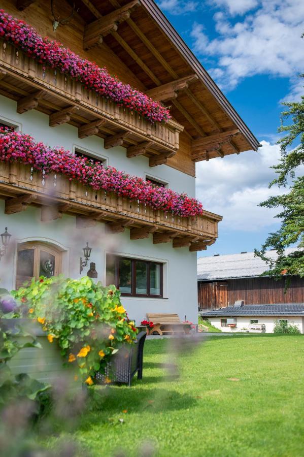 Ranstl Ferienwohnungen Flachau Exterior foto